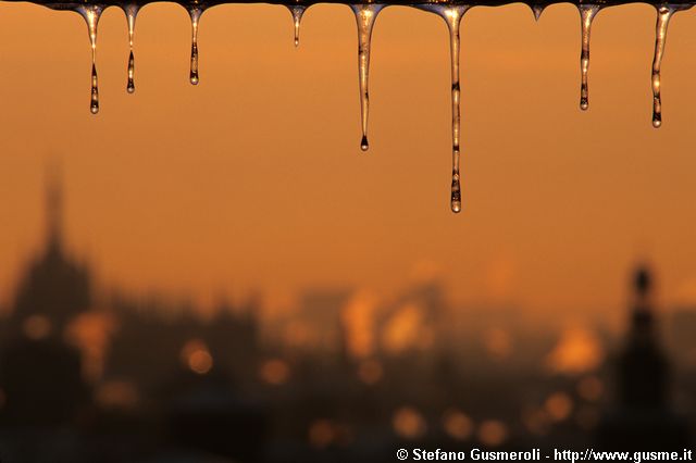  Frozen sunrise - click to next image
