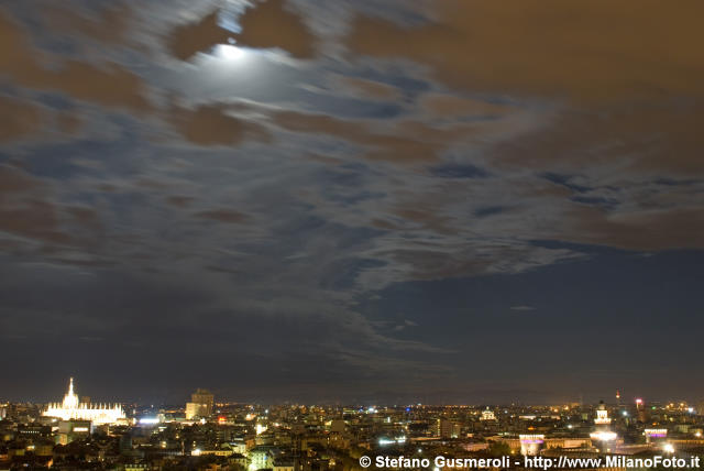  Panorama notturno sul centro - click to next image
