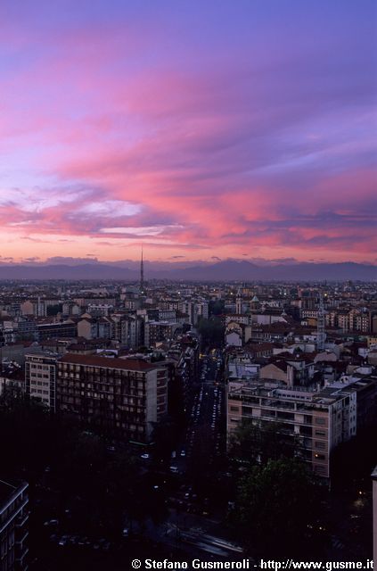  Via Mussi, Grigne e cirri rosa al tramonto - click to next image
