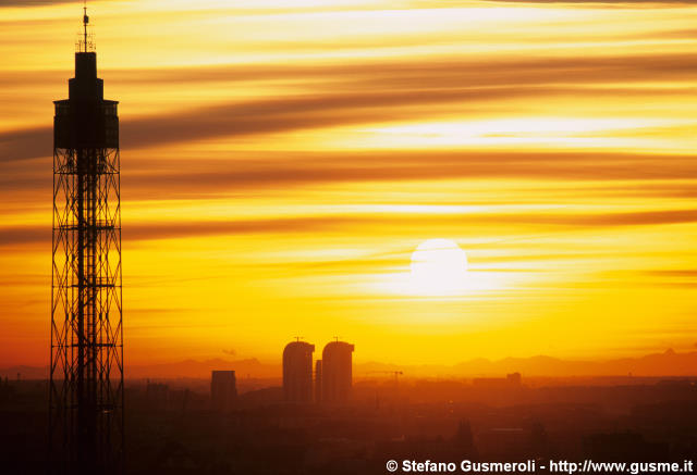  Torre Branca al tramonto - click to next image