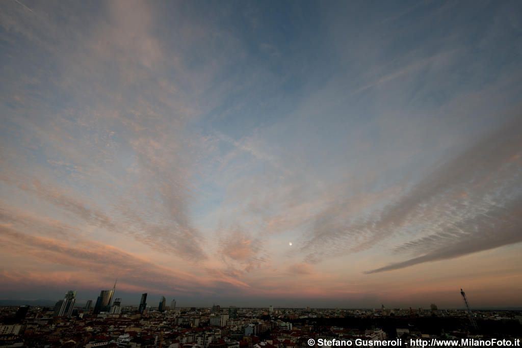  Skyline al tramonto - click to next image