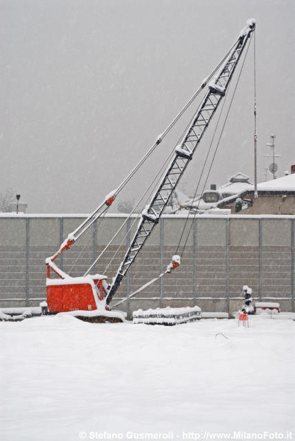  Gru cingolata link belt sotto alla nevicata - click to next image