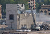 20080428_094346 Volvo CM alla demolizione della centrale di condizionamento