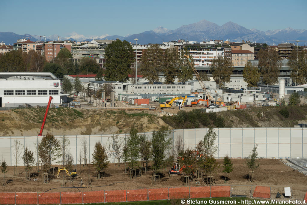  Sistemazione area a verde - click to next image