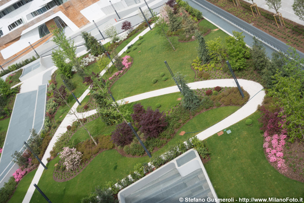  Giardini condominiali - click to next image
