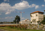 20090815_165908 La prima gru montata da piazzale Giulio Cesare