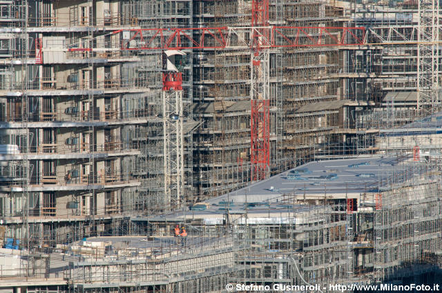  Cantiere residenze Hadid - click to next image