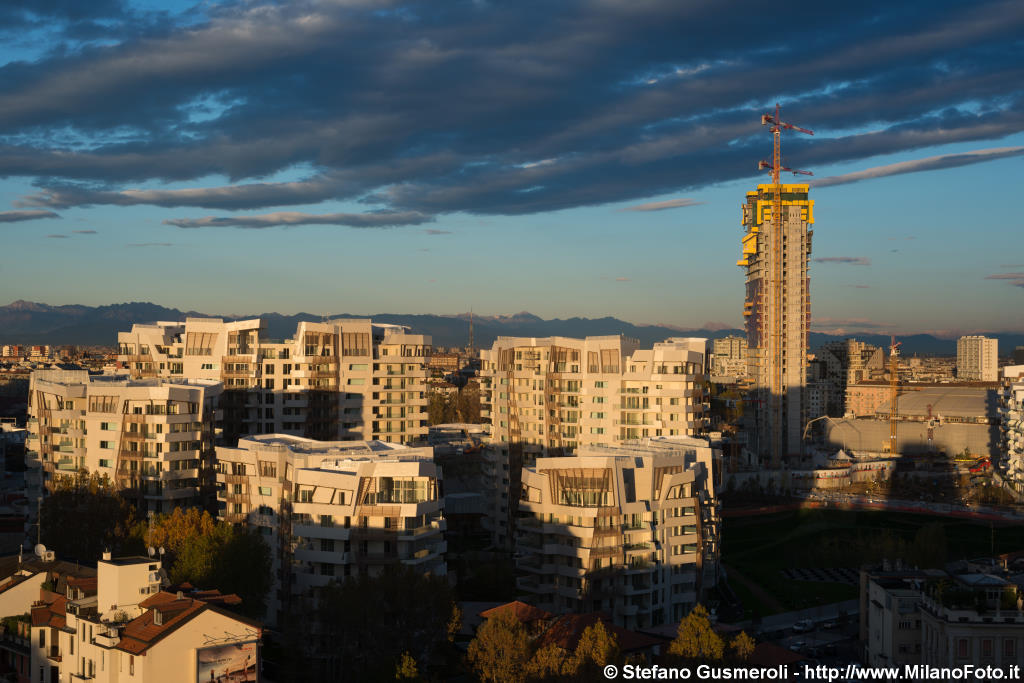  Residenze Libeskind al tramonto - click to next image