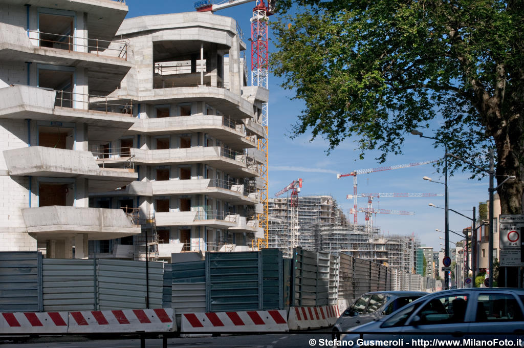  Via Spinola - click to next image