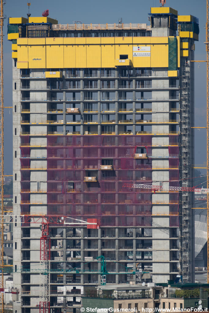  Torre Isozaki - click to next image