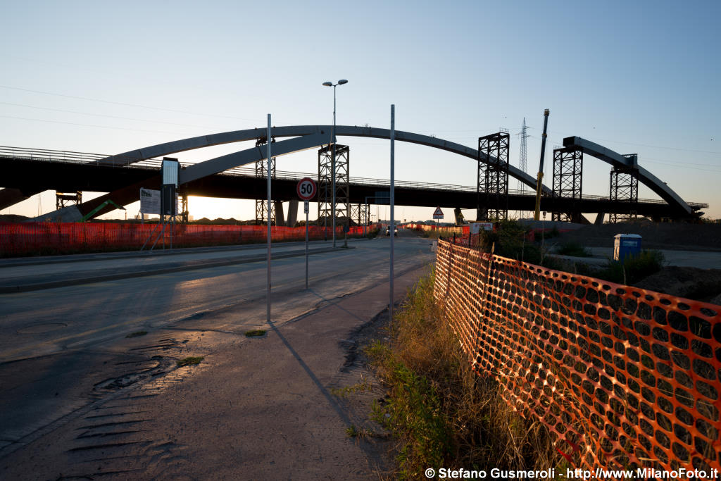  Cantiere al tramonto - click to next image