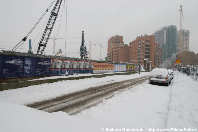  Via De Castillia innevata - click to next image