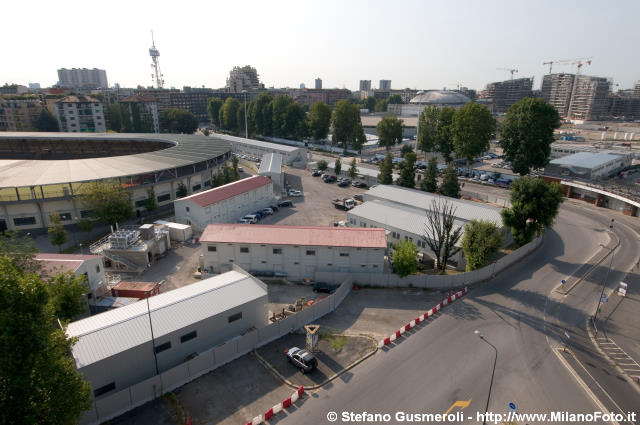  Baracche di Cantiere Astaldi in piazzale Carlo Magno - click to next image