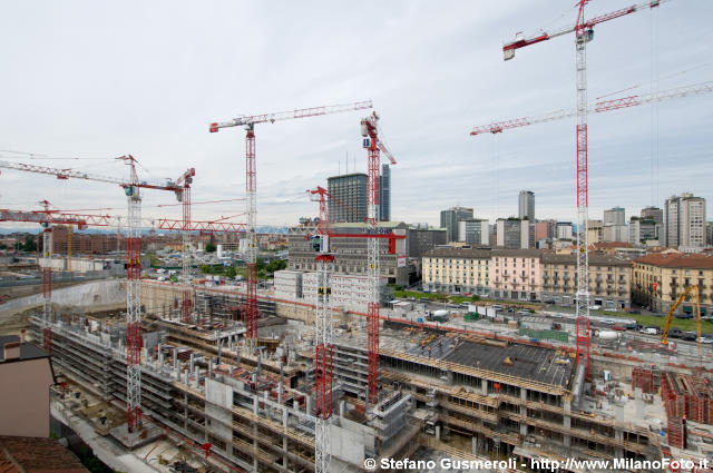  Panorama sul cantiere Varesine - click to next image