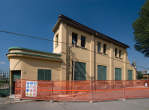 20070913_144629 La palazzina Alfa mezza demolita
