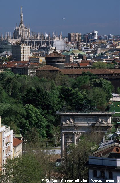  Arco della Pace, Parco Sempione e Duomo - click to next image