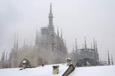 20091222_153403 Duomo sotto alla neve