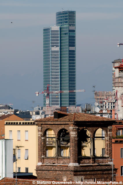  Cella campanaria S.Maria del Carmine e AltraSede - click to next image