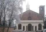 20101216_103309 Fronte dell'abbazia in una giornata di galaverna