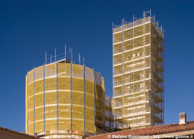  Cupola e campanile in restauro - click to next image