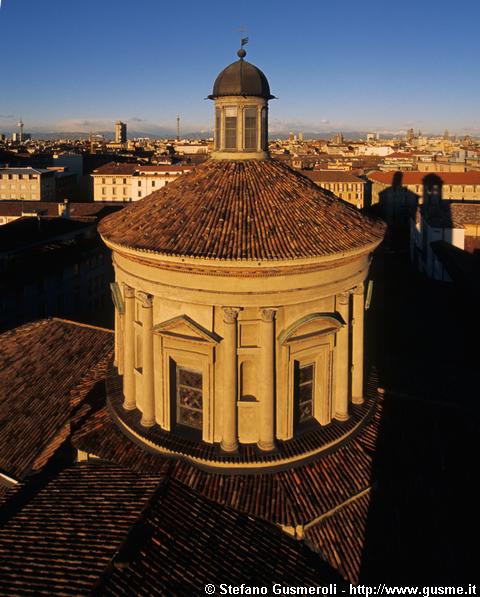  Cupola S.Vittore (crop) - click to next image