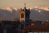 20041229_163142 Campanile Corpus Domini, monti Bolettone, Palanzone e S.Primo al tramonto