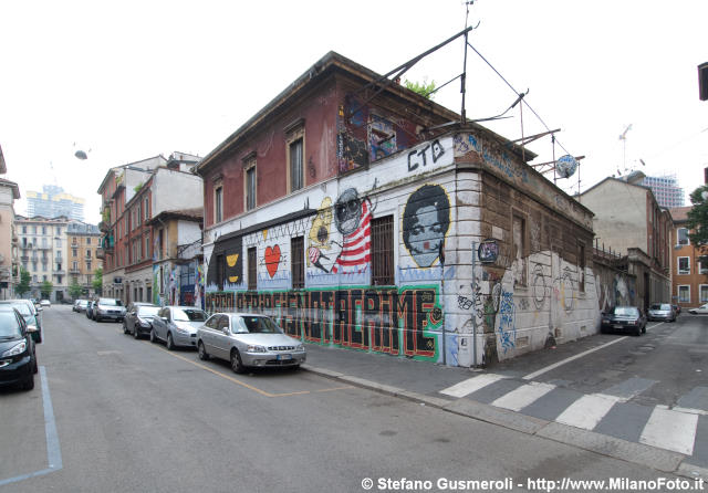  Via Angelo della Pergola 5 - click to next image