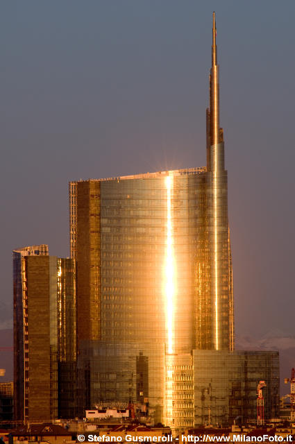  Torre Pelli al tramonto - click to next image