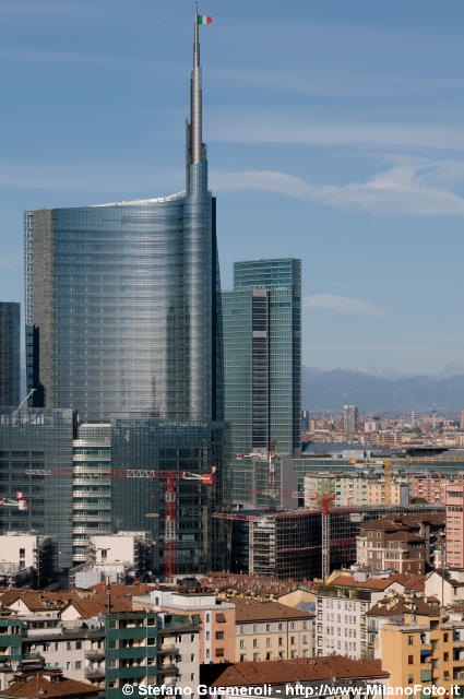  Torre Pelli - click to next image
