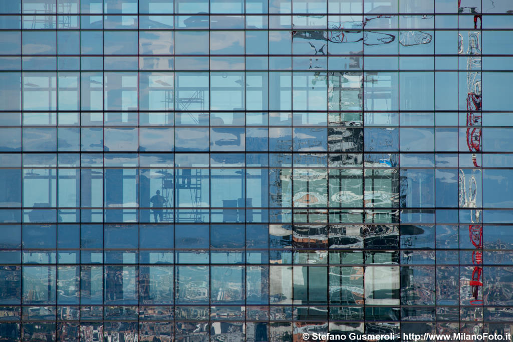  Riflessi e trasparenze - click to next image