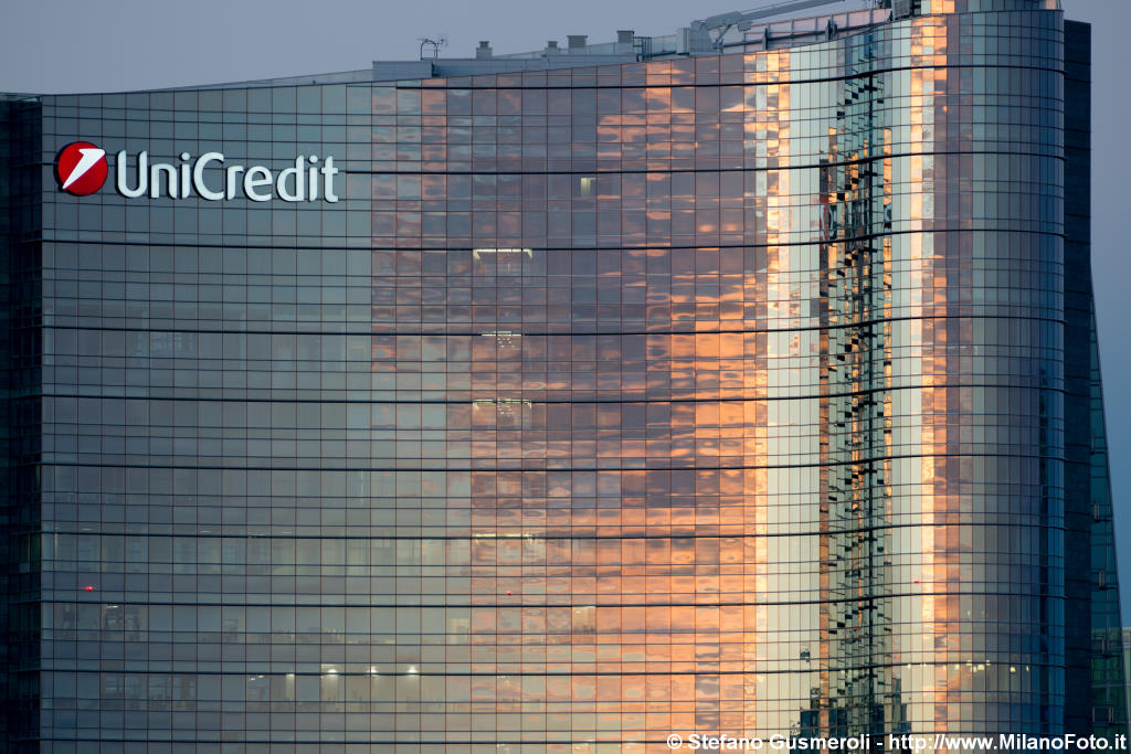  UniCredit - click to next image