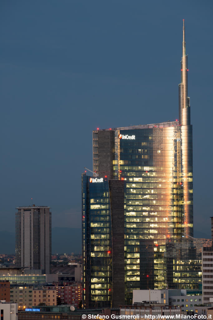  Torre Unicredit - click to next image