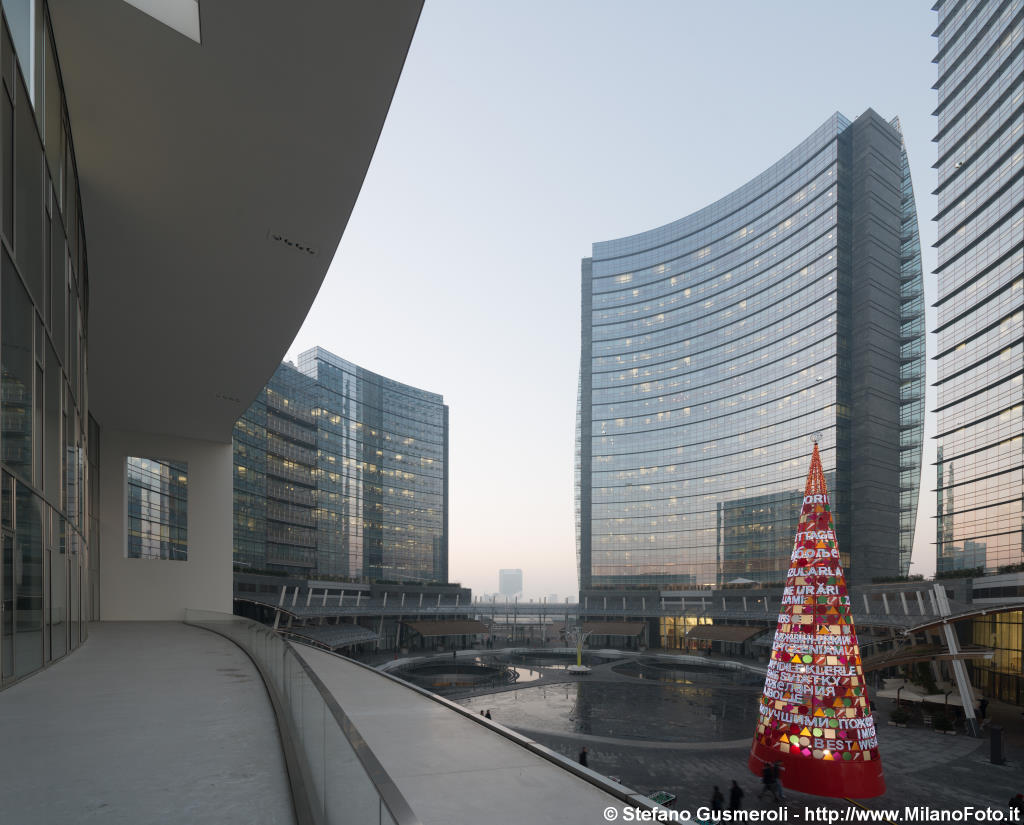  Sul balcone dell'E1 - click to next image