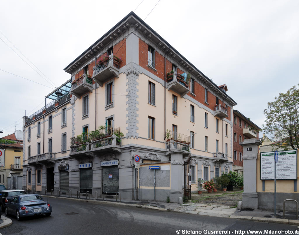  Via Bertini 17 e 19 - click to next image