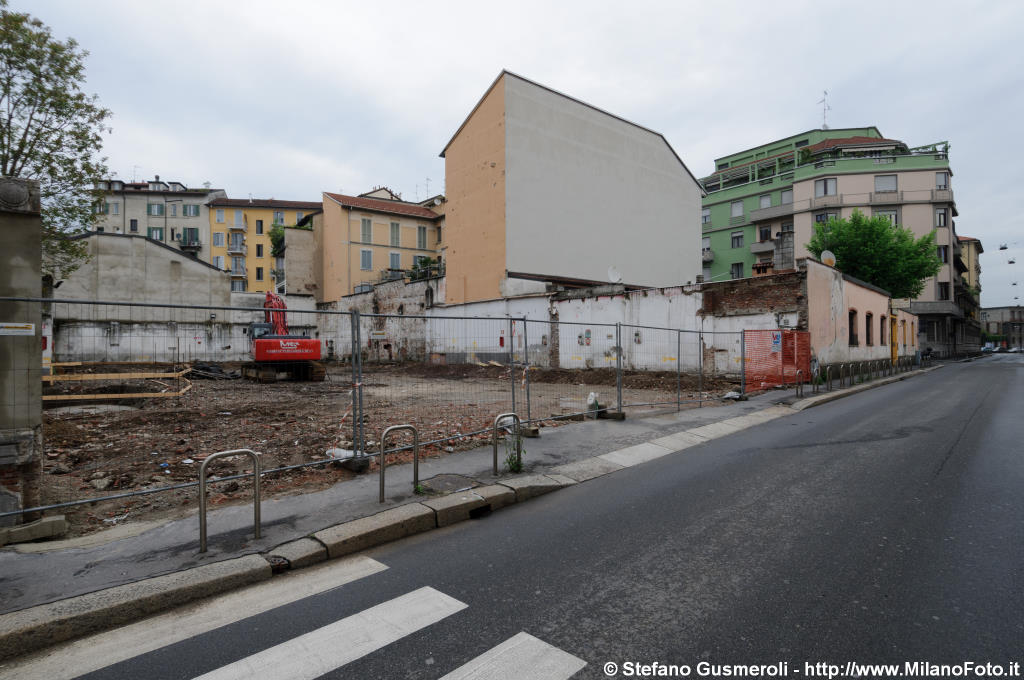  Area demolita di via Bertini 21 - click to next image