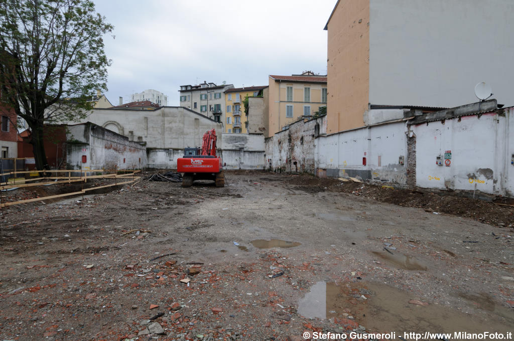  Area demolita di via Bertini 21 - click to next image