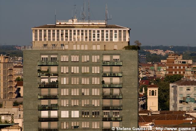  Piazzale Biancamano 2 - click to next image