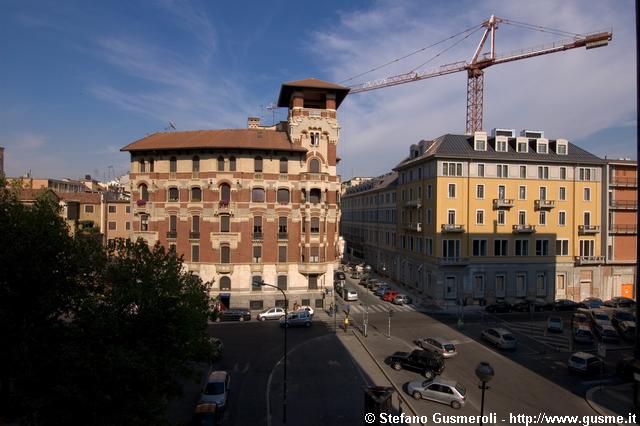  Palazzi via Cosimo del Fante e via Calatafimi - click to next image