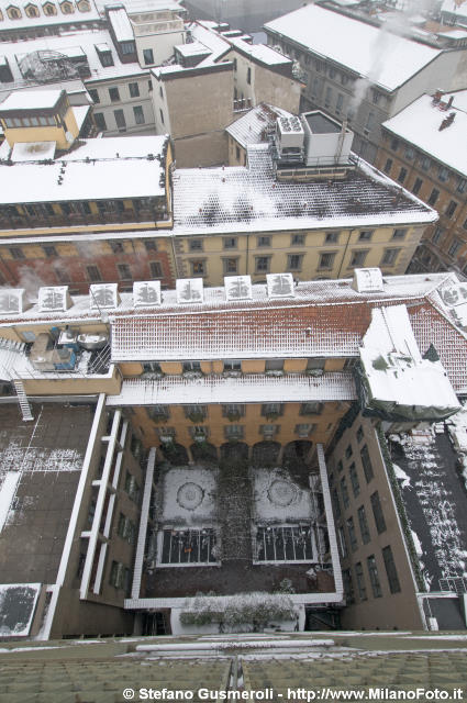  Camperio 9 sotto a una nevicata - click to next image