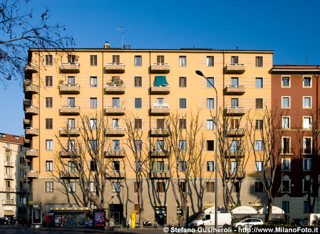  Viale Cassiodoro 4 - click to next image