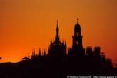 20031216_064_07 Duomo e Castello all'alba