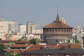 20070506_182702 Il torrione di S.Spirito spunta dai tetti