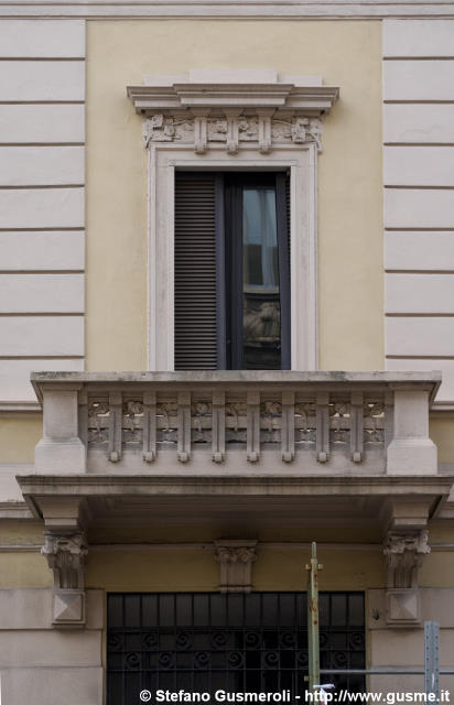  Balcone - click to next image