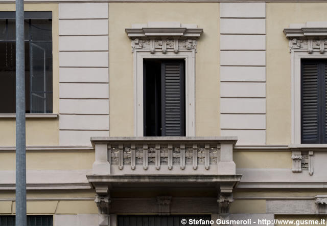  Balcone - click to next image