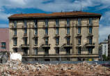 20070809_170154 Via Castelvetro 22 durante le demolizioni del 17-23
