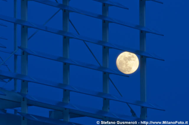  Brise e luna - click to next image