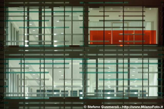  Balcone in notturna - click to next image