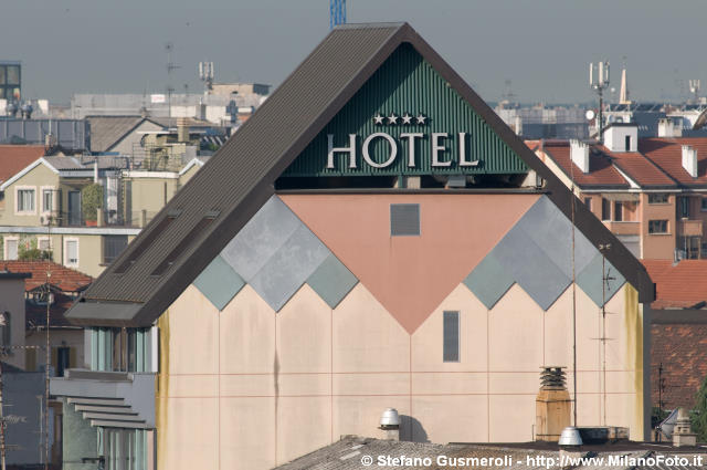  Capitol World Class Hotel via Cimarosa 6 - click to next image