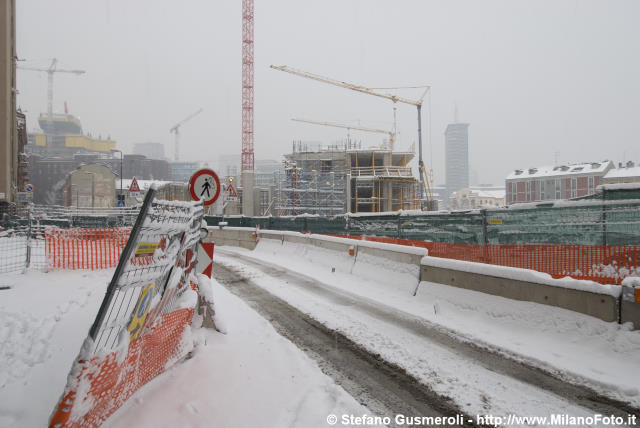  Cantieri in via Confalonieri - click to next image