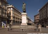 20060820_104045 Monumento a Parini in piazza Cordusio